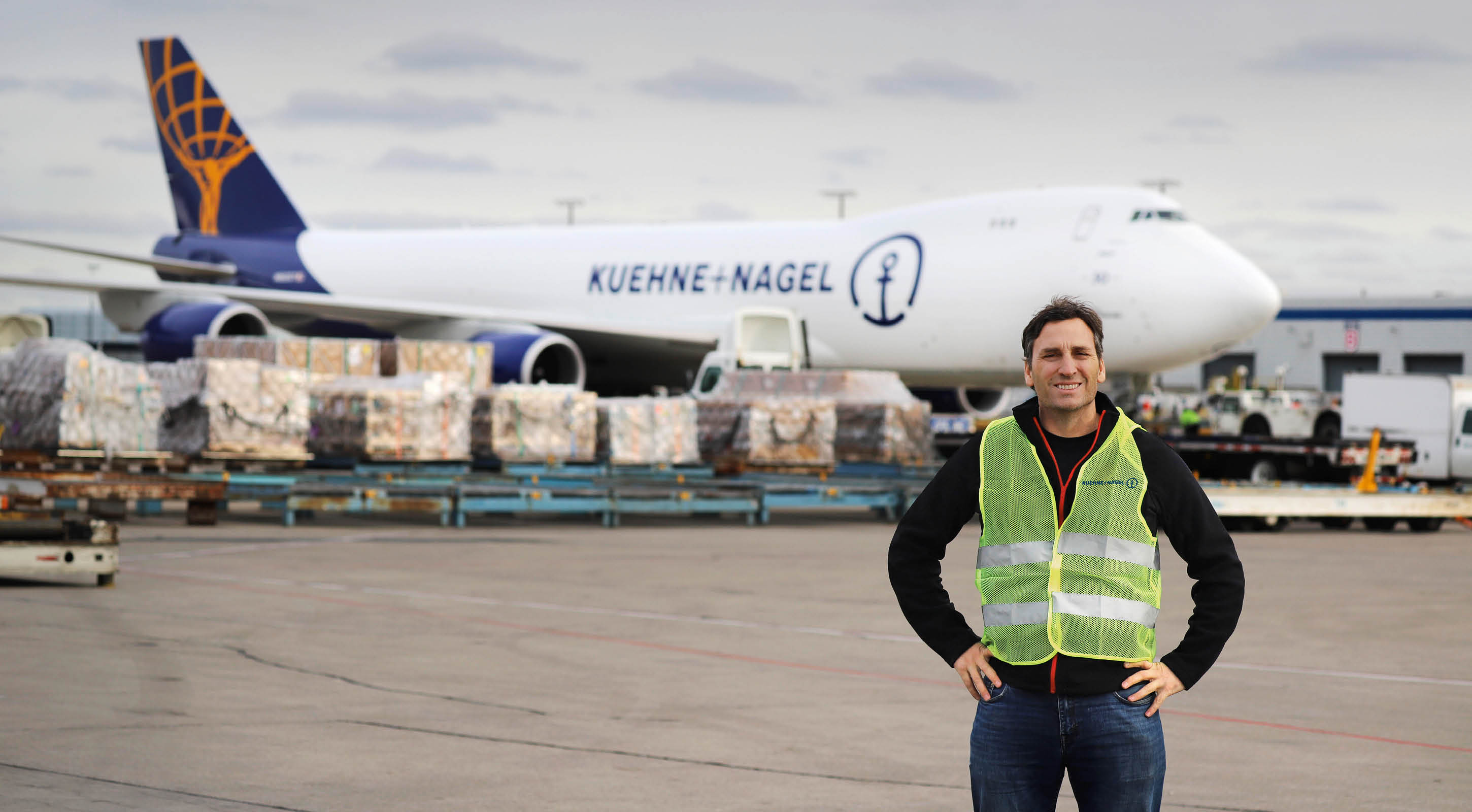 Vietjet Cargo  – Dịch vụ vận chuyển hàng mẫu đi Nước ngoài Nhanh – Uy tín – Giá rẻ